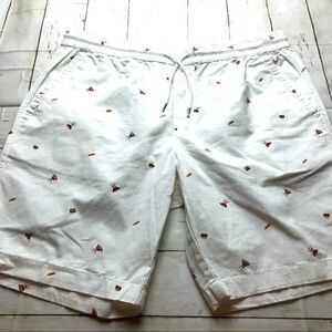 Charleston Threads Shorts Grilling Design XL